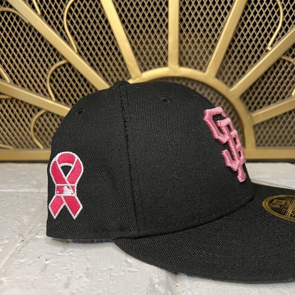 New Era 59FIFTY San Francisco Giants Fitted Breast Cancer Baseball Hat Size 8 SF - Picture 3 of 4